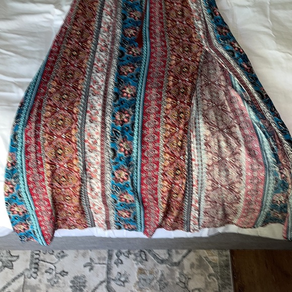 Floor Length Aztec Patterned Dress Front Split - Picture 2 of 4